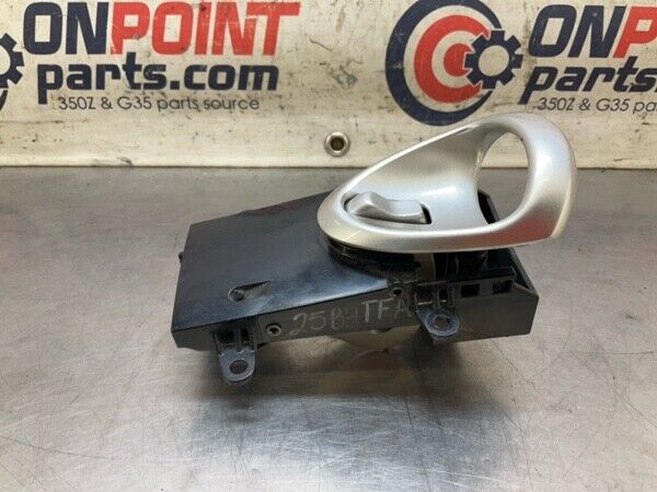 2005 Nissan Z33 350Z Front Driver Interior Door Handle Oem 25Bhtfa