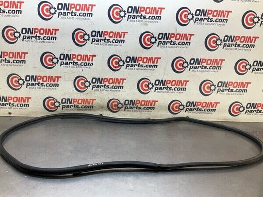 2005 Nissan Z33 350Z Front Passenger Door Shell Weatherstrip Seal Oem 25Bhtfe