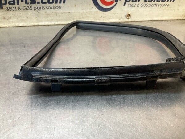 2006 Infiniti V35 G35 Rear Driver Quarter Window Glass Weatherstrip Oem 23Bh1Fa