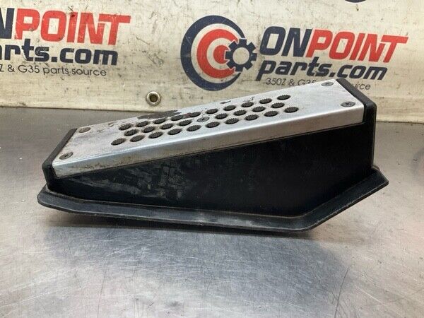 2005 Nissan Z33 350Z Front Driver Dead Pedal Foot Rest Oem 15Bijfa