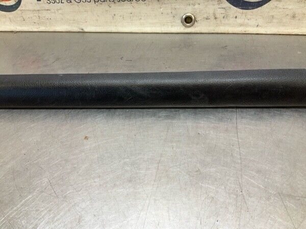 2006 Nissan Z33 350Z Passenger Door Threshold Sill Trim Oem 13Bjvf7 - On Point Parts Inc