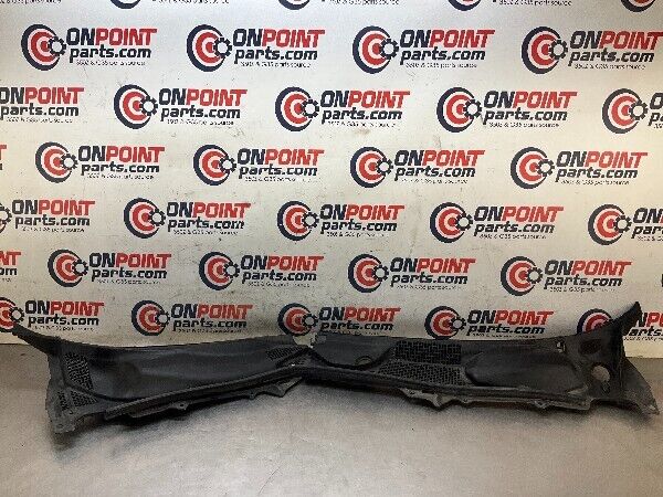 2006 Nissan Z33 350Z Front Windshield Cowl Wiper Cover Panel Oem 13Bjvf3 - On Point Parts Inc