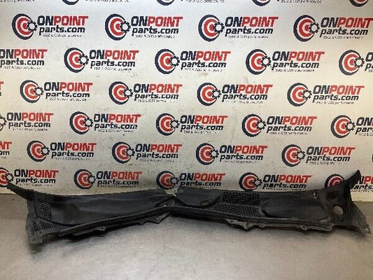 2006 Nissan Z33 350Z Front Windshield Cowl Wiper Cover Panel Oem 13Bjvf3 - On Point Parts Inc