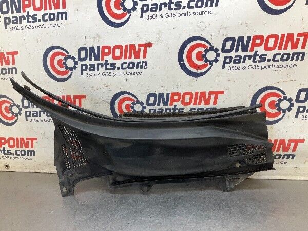 2006 Nissan Z33 350Z Front Windshield Cowl Wiper Cover Panel Oem 13Bjvf3 - On Point Parts Inc