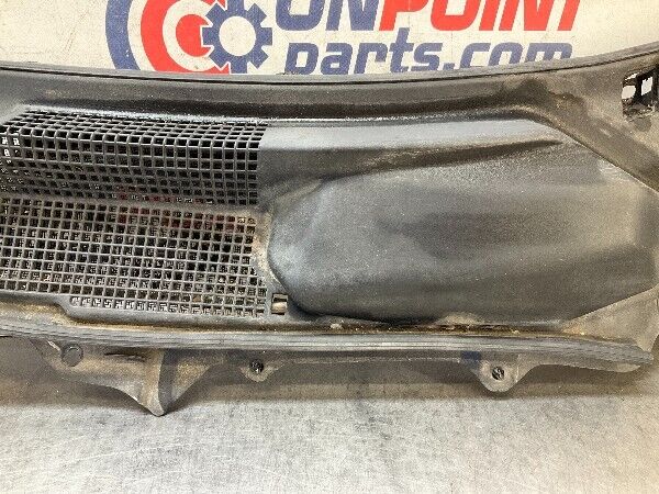 2006 Nissan Z33 350Z Front Windshield Cowl Wiper Cover Panel Oem 13Bjvf3 - On Point Parts Inc
