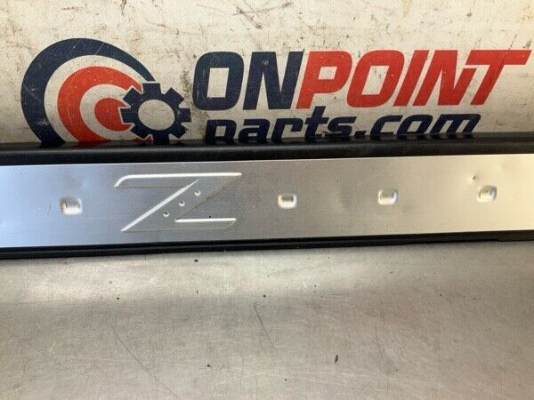 2006 Nissan Z33 350Z Passenger Door Threshold Kick Plate Trim Oem 13Bjvf7