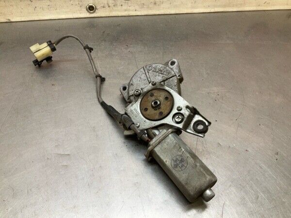 2006 Nissan Z33 350Z Passenger Convertible Tonneau Lift Motor Oem 13Bjvfk - On Point Parts Inc
