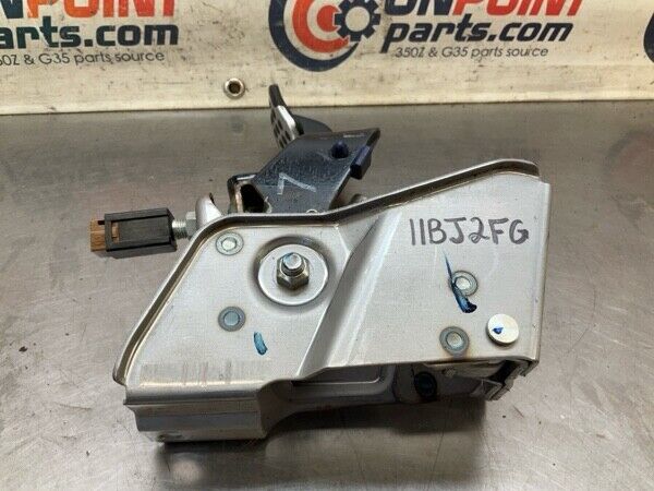 2008 Nissan Z33 350Z Driver Clutch Pedal Oem 11Bj2Fg