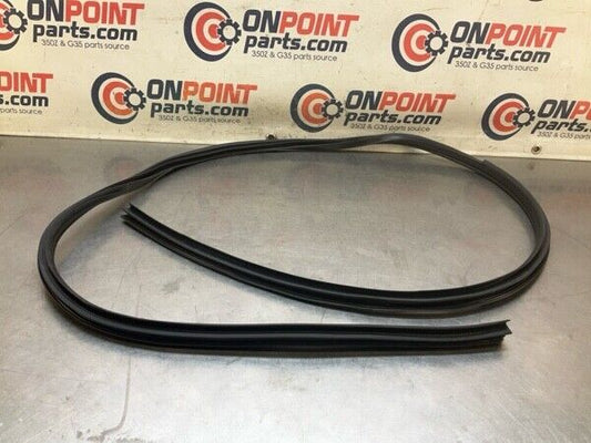 2011 Infiniti V36 G37 Passenger Convertible Door Frame Weatherstrip Oem 24Bklfe - On Point Parts Inc