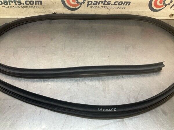2011 Infiniti V36 G37 Passenger Convertible Door Frame Weatherstrip Oem 24Bklfe - On Point Parts Inc