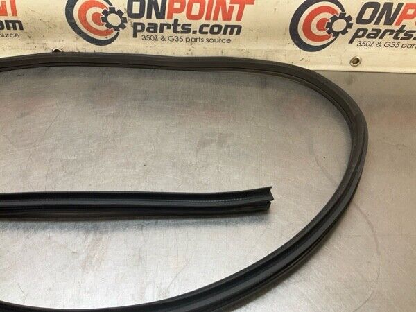 2011 Infiniti V36 G37 Passenger Convertible Door Frame Weatherstrip Oem 24Bklfe - On Point Parts Inc