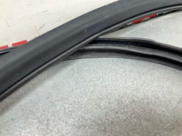 2007 Infiniti V35 G35 Front Passenger Door Frame Weatherstrip Oem 14Bkyfk - On Point Parts Inc