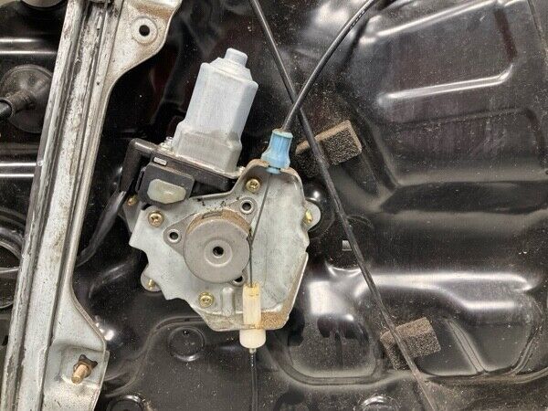 2007 Infiniti V35 G35 Front Passenger Window Motor Regulator Asm Oem 14Bkyf3 - On Point Parts Inc