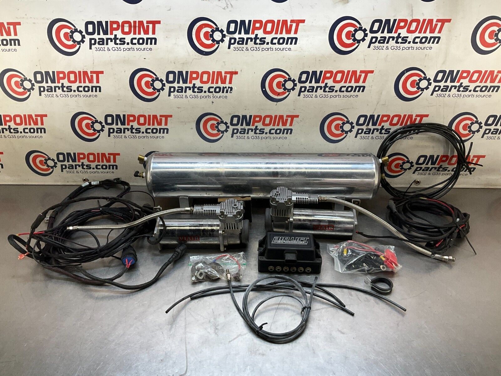 2006 Nissan Z33 350Z Air Lift Performance Air Ride Kit 23BJJE0 - On Point Parts Inc