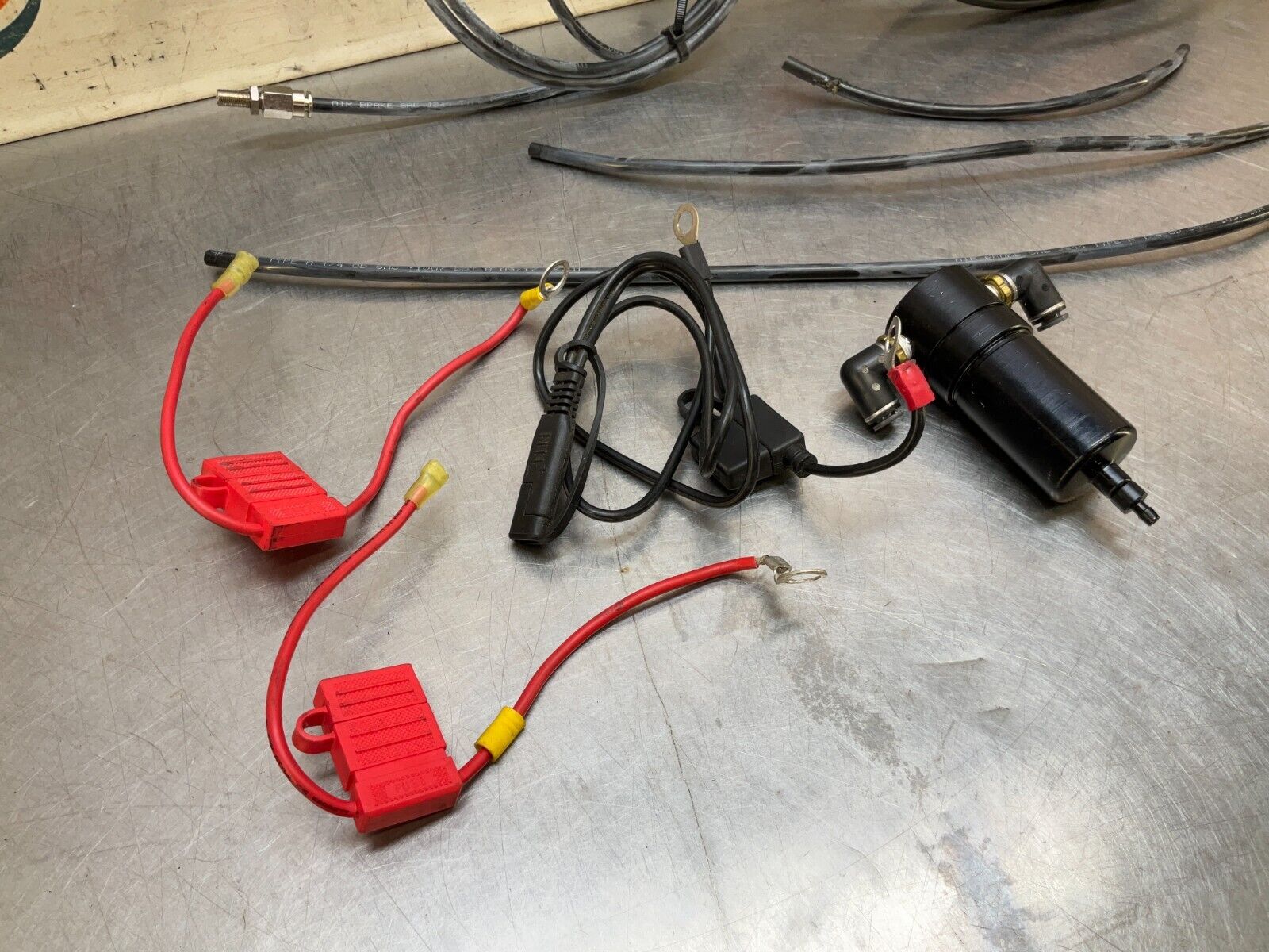 2006 Nissan Z33 350Z Air Lift Performance Air Ride Kit 23BJJE0 - On Point Parts Inc