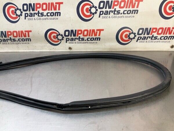 2008 Nissan Z33 350Z Front Driver Door Frame Weatherstrip Oem 21Bljfg - On Point Parts Inc