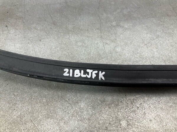 2008 Nissan Z33 350Z Front Passenger Door Frame Weatherstrip Oem 21Bljfk - On Point Parts Inc