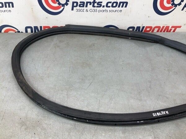2008 Nissan Z33 350Z Front Passenger Door Frame Weatherstrip Oem 21Bljfk - On Point Parts Inc