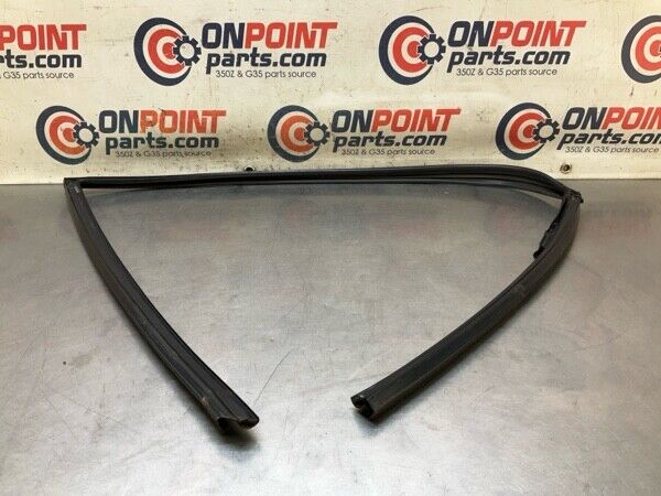2013 Nissan A35 Maxima Front Driver Door Shell Weatherstrip Oem 11Baggg - On Point Parts Inc