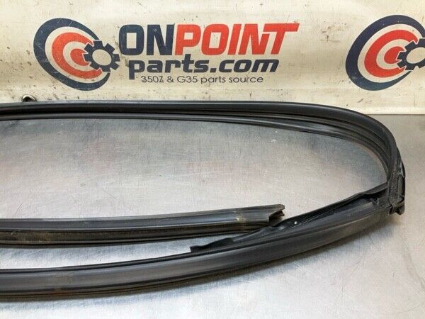 2013 Nissan A35 Maxima Front Driver Door Shell Weatherstrip Oem 11Baggg - On Point Parts Inc