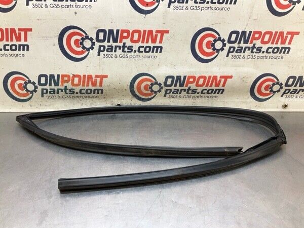 2013 Nissan A35 Maxima Front Driver Door Shell Weatherstrip Oem 11Baggg - On Point Parts Inc