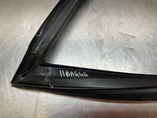 2013 Nissan A35 Maxima Front Driver Door Shell Weatherstrip Oem 11Baggg - On Point Parts Inc