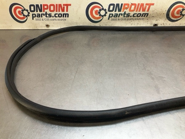 2004 Nissan Z33 350Z Front Passenger Door Frame Weatherstrip Oem 15Bapge - On Point Parts Inc
