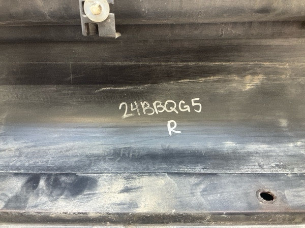 2004 Nissan Z33 350Z Passenger Rocker Panel Side Skirt Oem 24Bbqg5 - On Point Parts Inc