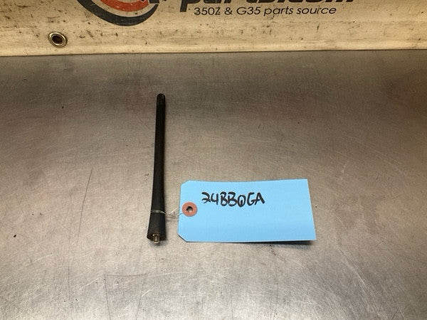 2004 Nissan Z33 350Z Antenna  24Bbqga - On Point Parts Inc