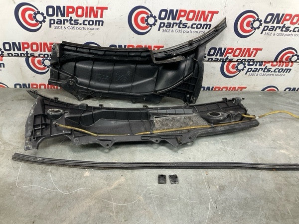2004 Nissan Z33 350Z Front Windshield Cowl Wiper Cover Panel Oem 24Bbqg2 - On Point Parts Inc