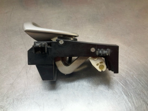 2004 Nissan Z33 350Z Front Driver Interior Door Handle Oem 24Bbqga - On Point Parts Inc