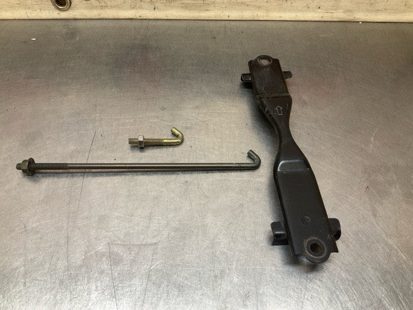 2004 Nissan Z33 350Z Front Passenger Battery Hold Down Bracket Oem 24Bbqge - On Point Parts Inc