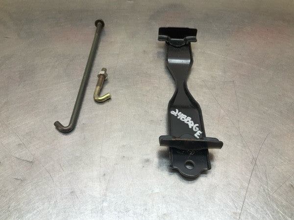 2004 Nissan Z33 350Z Front Passenger Battery Hold Down Bracket Oem 24Bbqge - On Point Parts Inc