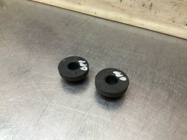 2011 Infiniti V36 G37 Front Lower Radiator Bushings Oem 12Bbzgi - On Point Parts Inc