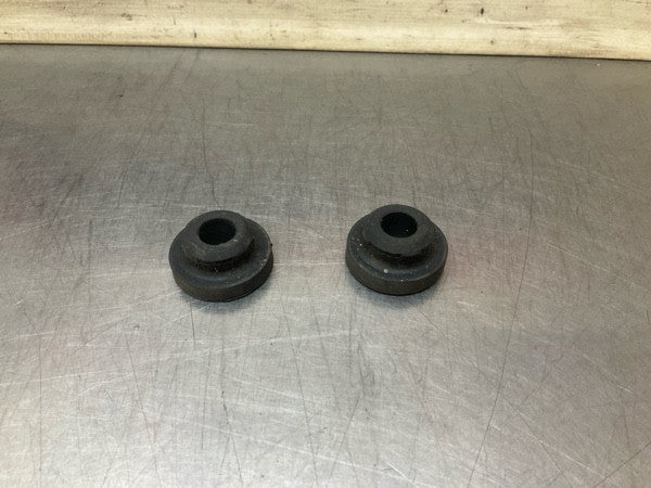 2011 Infiniti V36 G37 Front Lower Radiator Bushings Oem 12Bbzgi - On Point Parts Inc