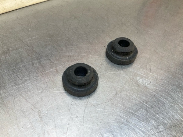 2011 Infiniti V36 G37 Front Lower Radiator Bushings Oem 12Bbzgi - On Point Parts Inc