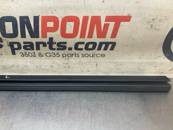 2012 Infiniti V36 G37 Front Driver Door Panel Window Felt Strip Oem 24Bcdg7 - On Point Parts Inc
