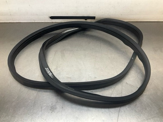 2008 Infiniti V36 G37 Rear Coupe Interior Trunk Weatherstrip Seal Oem 22Bd8Gc - On Point Parts Inc