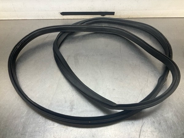 2008 Infiniti V36 G37 Rear Coupe Interior Trunk Weatherstrip Seal Oem 22Bd8Gc - On Point Parts Inc