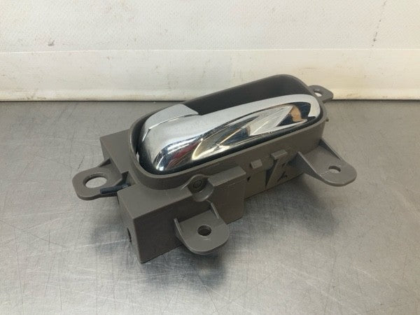 2008 Infiniti V36 G37 Driver Interior Door Handle Oem 22Bd8Ga - On Point Parts Inc