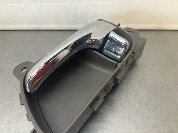2008 Infiniti V36 G37 Driver Interior Door Handle Oem 22Bd8Ga - On Point Parts Inc