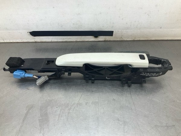 2008 Infiniti V36 G37 Front Driver Exterior Door Handle Oem 22Bd8Ga - On Point Parts Inc