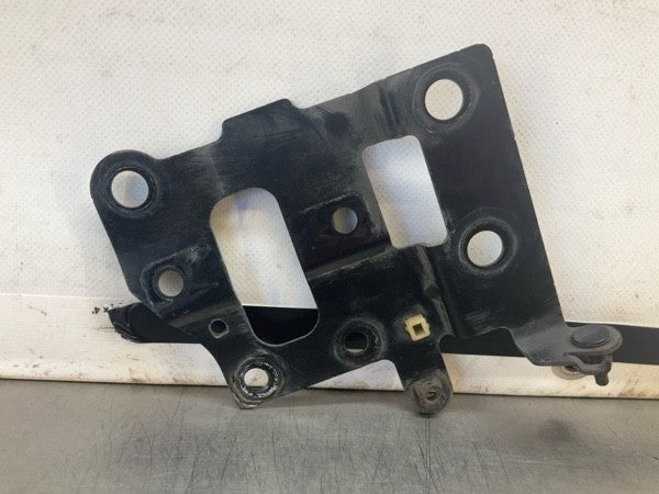 2008 Infiniti V36 G37 Front Driver Hood Latch Bracket Oem 22Bd8Gg - On Point Parts Inc