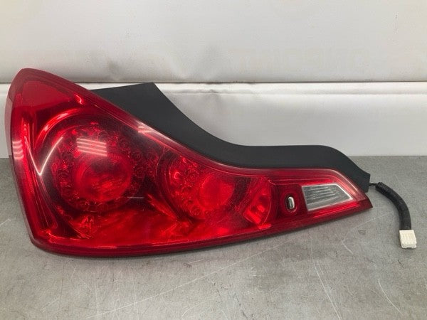 2008 Infiniti V36 G37 Rear Driver Tail Light Assembly Oem 22Bd8G2 - On Point Parts Inc