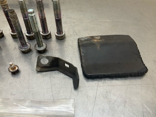 2008 Infiniti V36 G37 Automatic Transmission Hardware Bolts Oem 22Bd8Gi - On Point Parts Inc