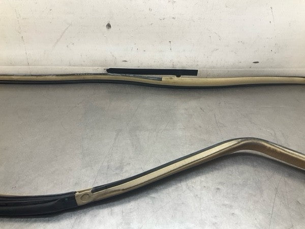 2008 Infiniti V36 G37 Front Passenger Door Frame Weatherstrip Oem 22Bd8Ge - On Point Parts Inc