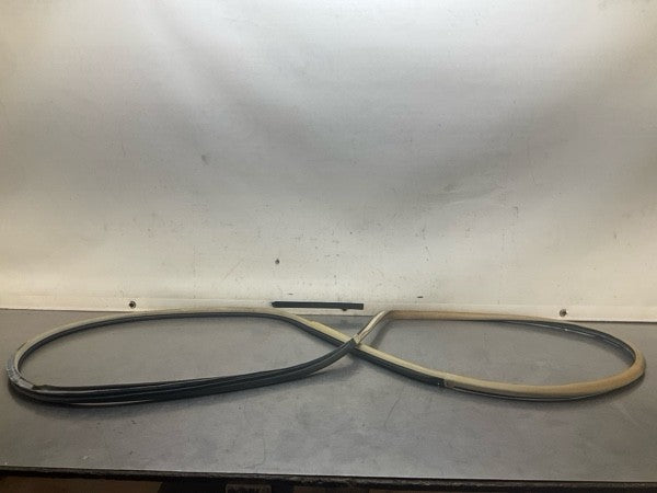 2008 Infiniti V36 G37 Front Passenger Door Frame Weatherstrip Oem 22Bd8Ge - On Point Parts Inc