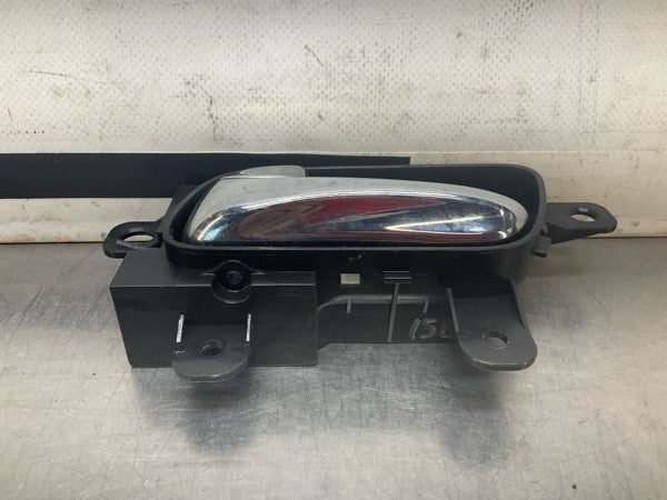 2008 Infiniti V35 G35X Front Driver Interior Door Handle Oem 15Bd0Ga - On Point Parts Inc