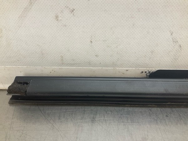 2008 Infiniti V35 G35X Front Passenger Door Panel Window Felt Strip Oem 15Bd0G7 - On Point Parts Inc