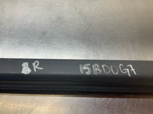 2008 Infiniti V35 G35X Front Passenger Door Panel Window Felt Strip Oem 15Bd0G7 - On Point Parts Inc